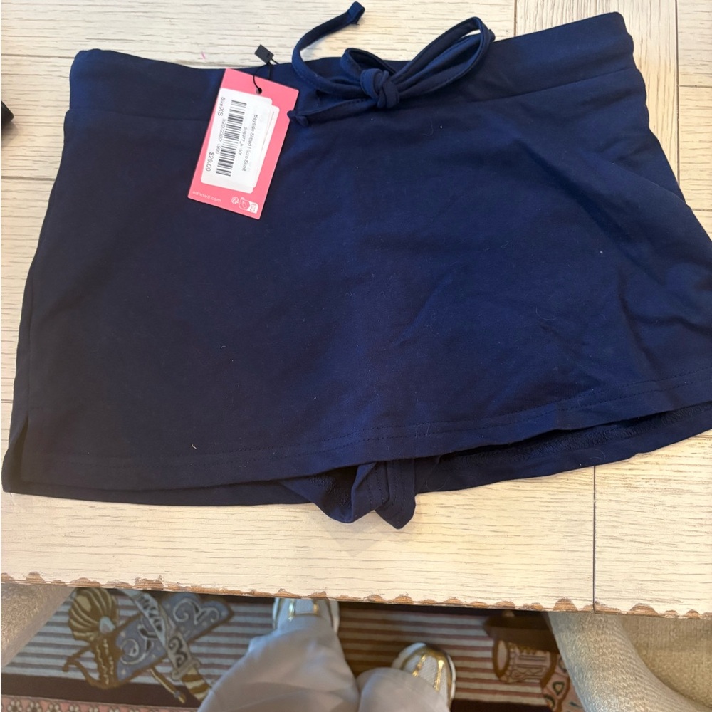 Edikted Dark Blue Women's Skorts
